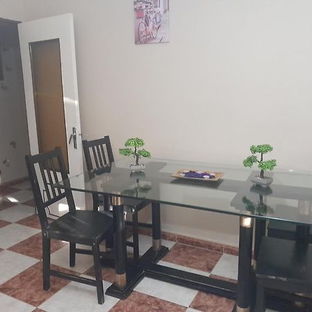 Disfruta De Un Barrio Tranquilo Lägenhet Alcalá de Guadaira Exteriör bild