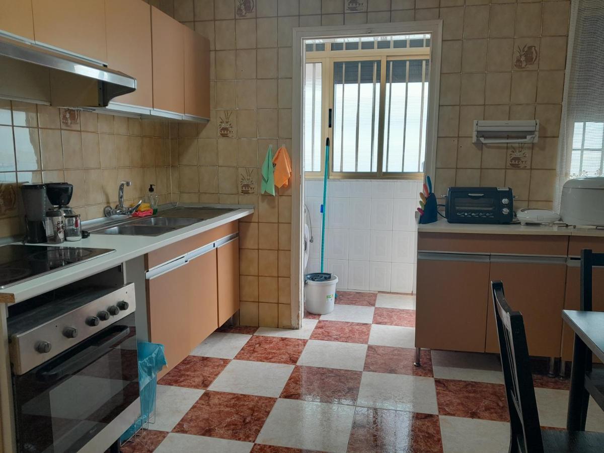 Disfruta De Un Barrio Tranquilo Lägenhet Alcalá de Guadaira Exteriör bild
