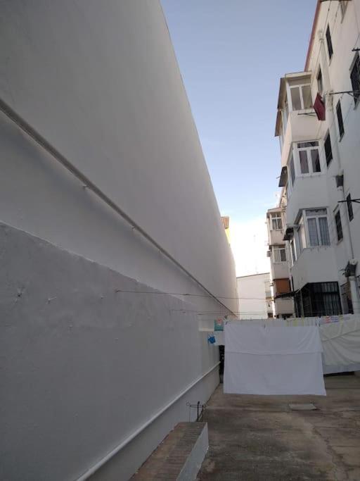 Disfruta De Un Barrio Tranquilo Lägenhet Alcalá de Guadaira Exteriör bild