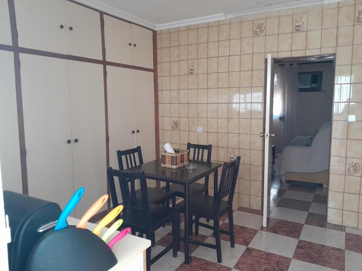 Disfruta De Un Barrio Tranquilo Lägenhet Alcalá de Guadaira Exteriör bild