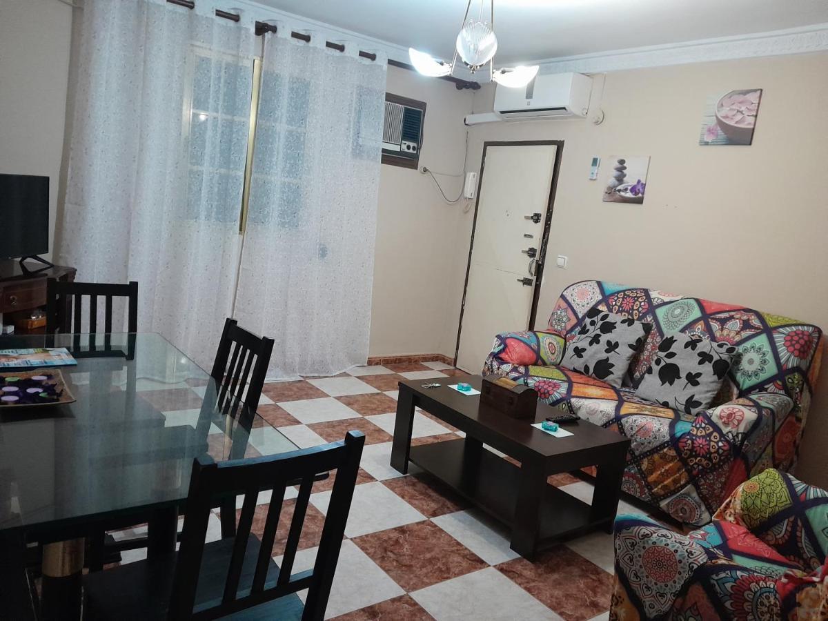 Disfruta De Un Barrio Tranquilo Lägenhet Alcalá de Guadaira Exteriör bild